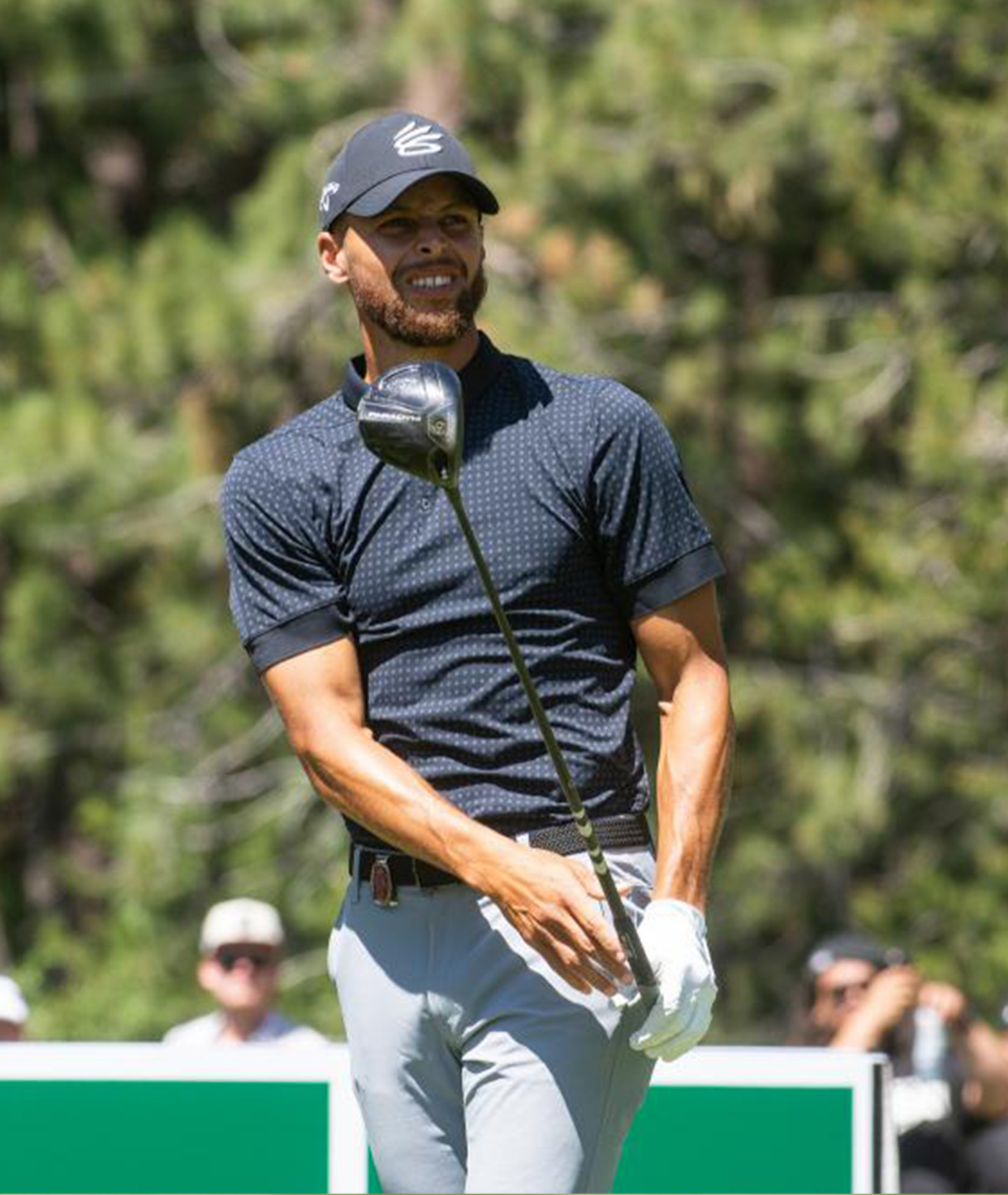 灰熊横扫上海队，库里刷新纪录