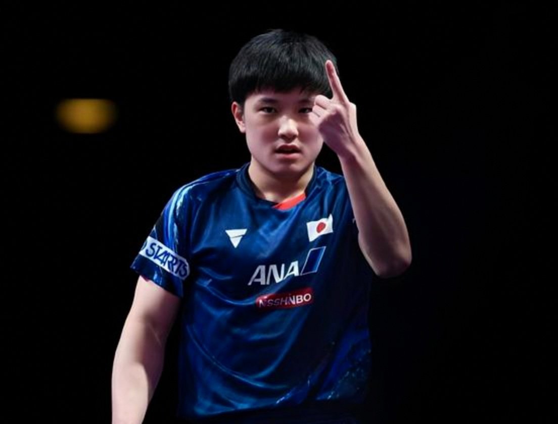 中国队险胜日本队,张本智和关键制胜 中国队险胜日本队,张本智和关键制胜