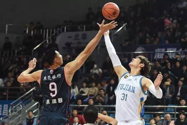 太阳翻盘火箭，王哲林高光表现