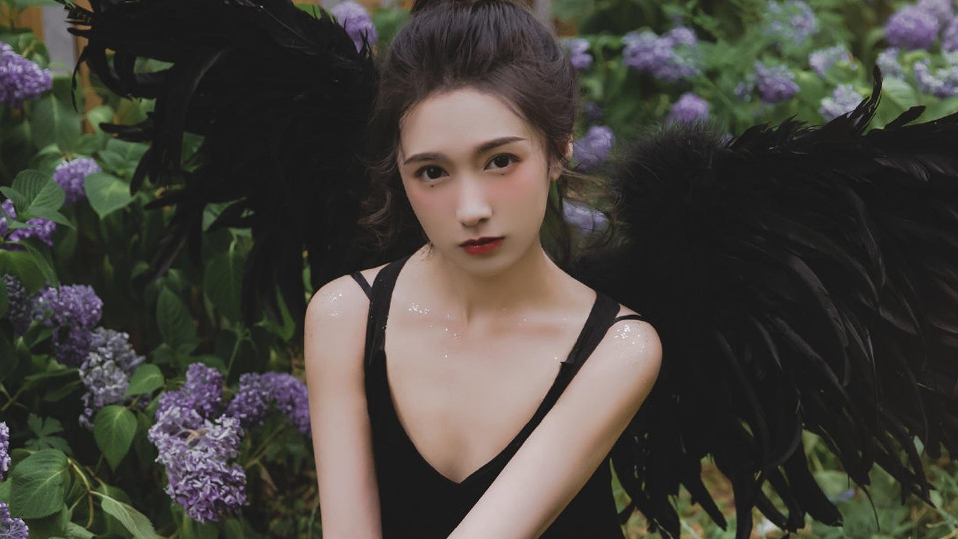 黑马之蹄踏碎南美荣光,当控球哲学化身泰拳,阿方索·戴维斯完成对传统秩序的致命一击